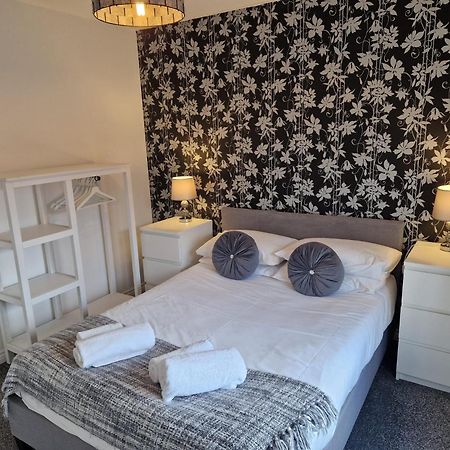 Hereford - Mayflower Coach House, Modern 2 Bedroom Property With Parking, Located South Of Hereford City, Suitable For Small Family, Couple Or Contractors - Sleeps Up To 5 Guests - Hosted By Rentmyhouse Екстер'єр фото