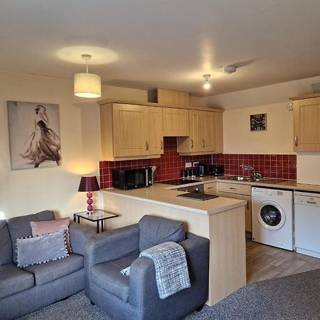 Hereford - Mayflower Coach House, Modern 2 Bedroom Property With Parking, Located South Of Hereford City, Suitable For Small Family, Couple Or Contractors - Sleeps Up To 5 Guests - Hosted By Rentmyhouse Екстер'єр фото
